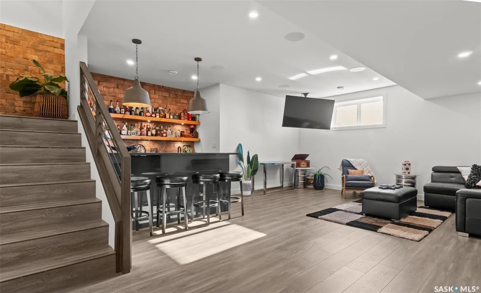 172 Grandview TRAIL