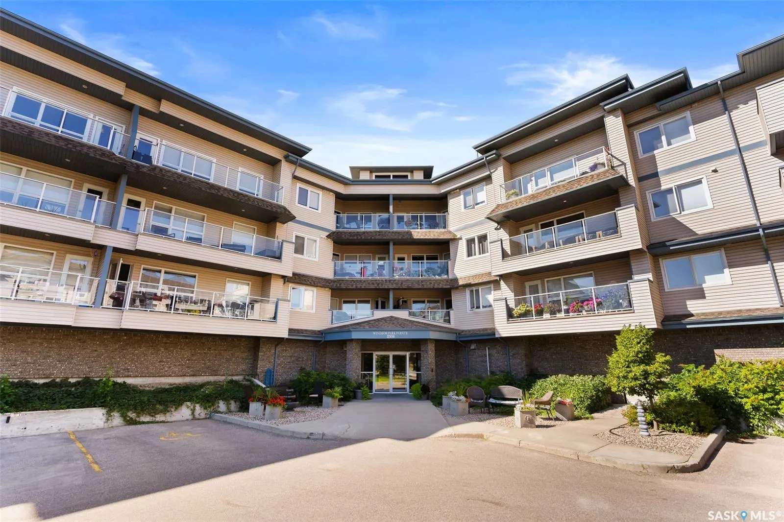 2351 Windsor Park ROAD, #303