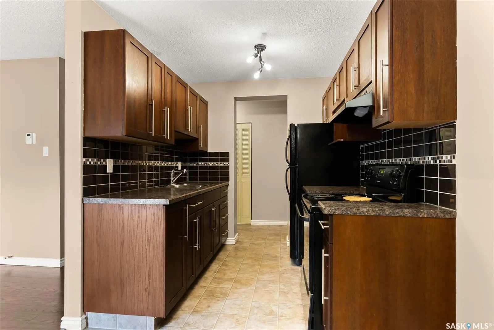 1953 Garnet STREET, #6