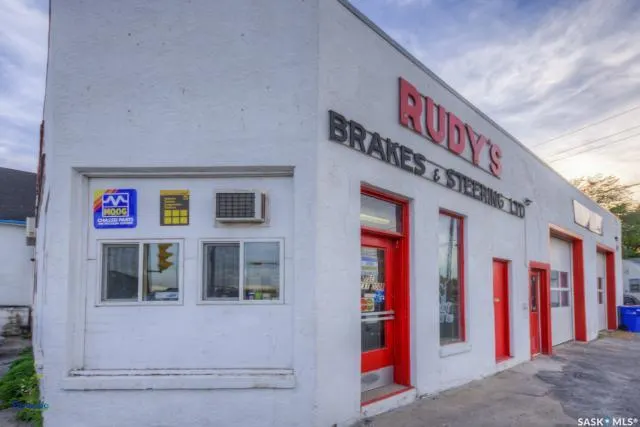 1700 Winnipeg STREET