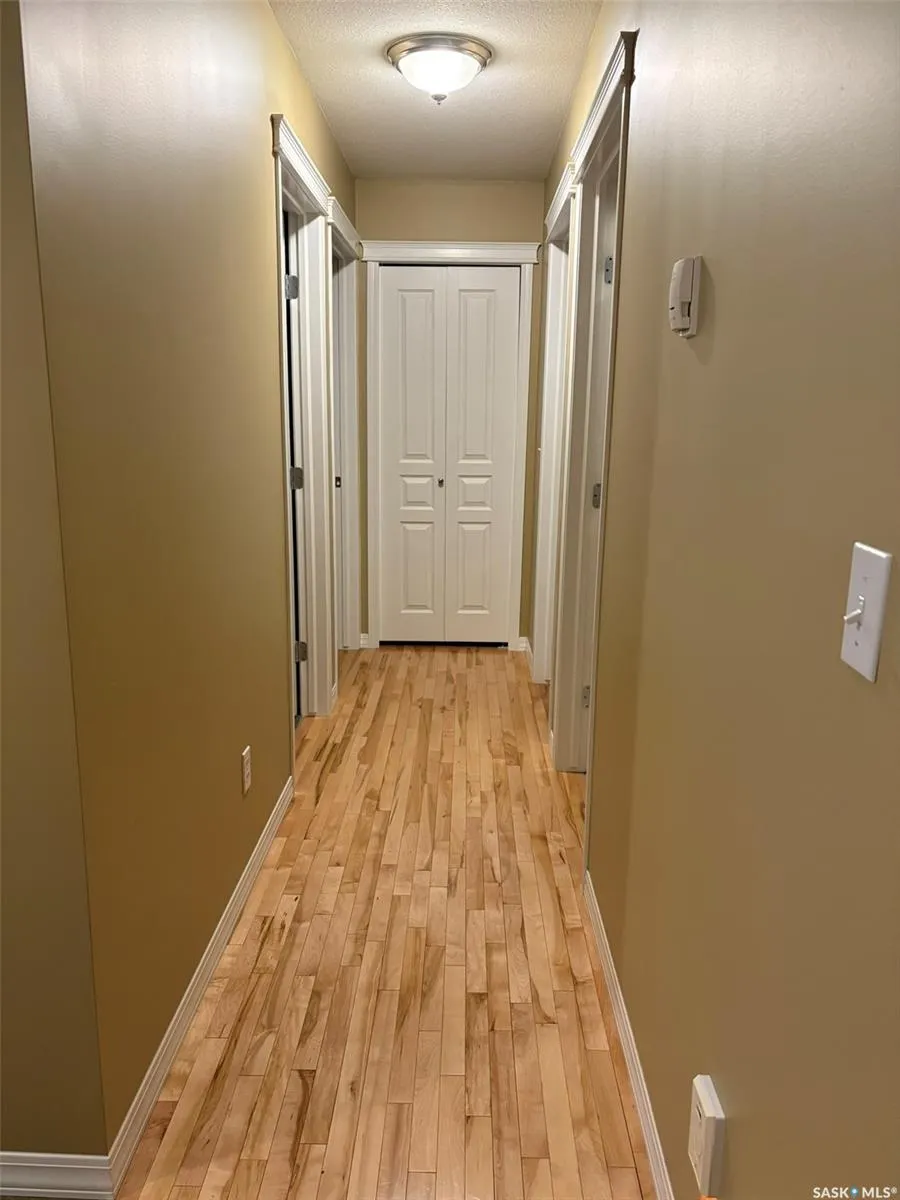 8 Laurjan DRIVE