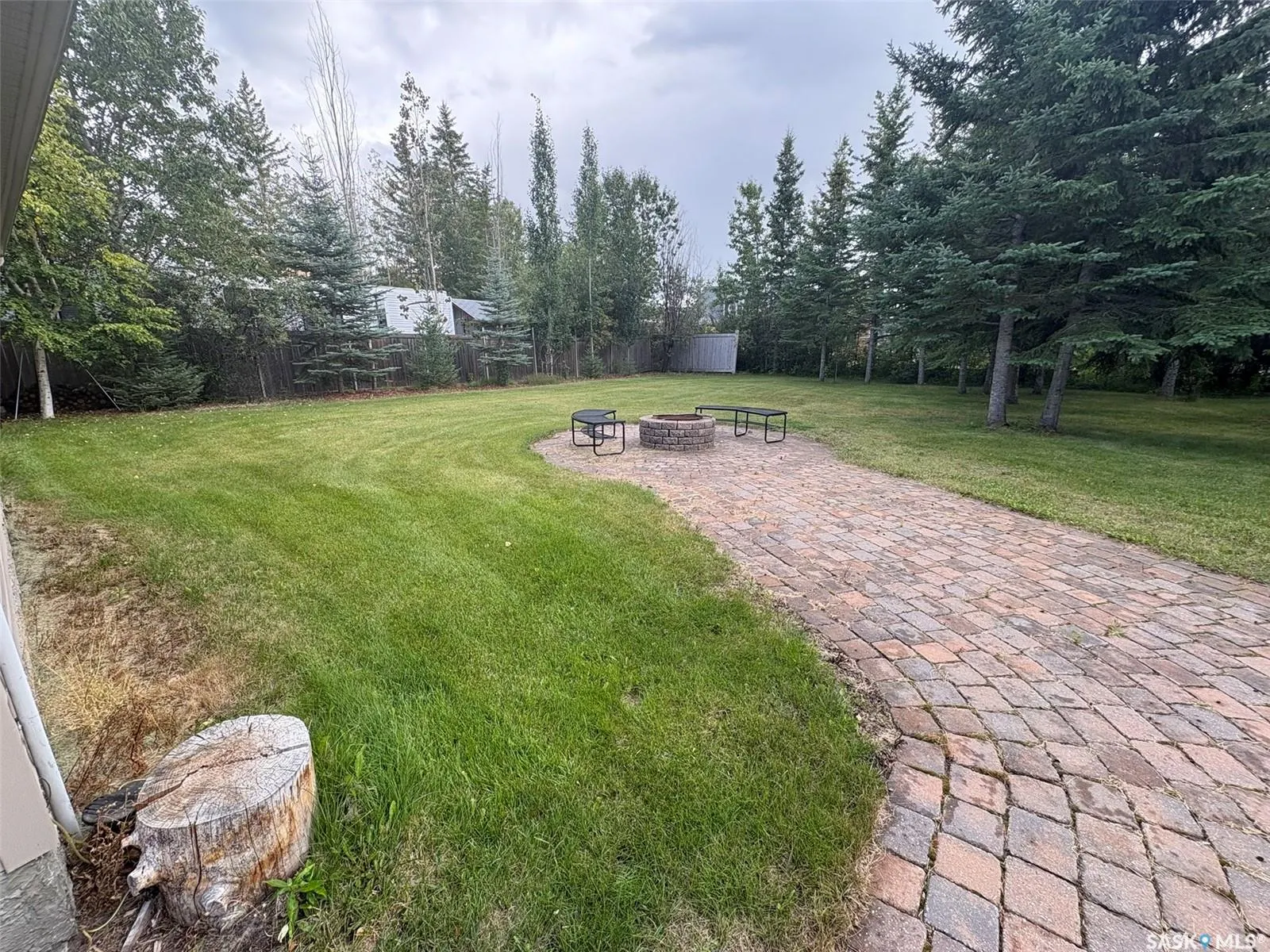 8 Laurjan DRIVE