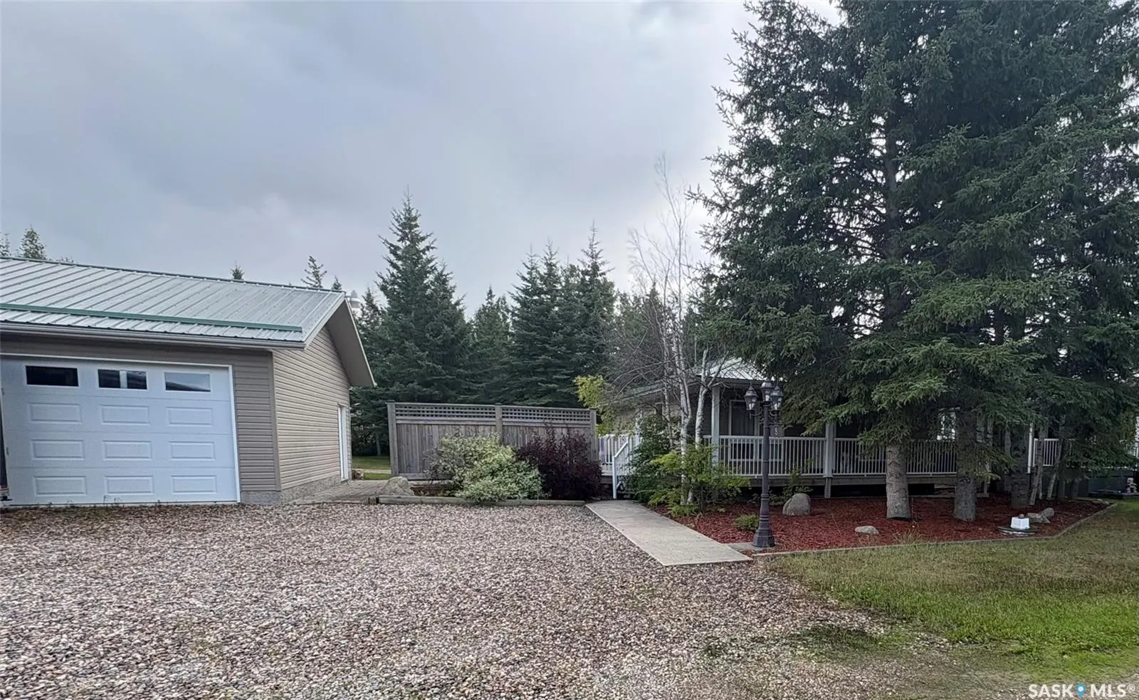 8 Laurjan DRIVE