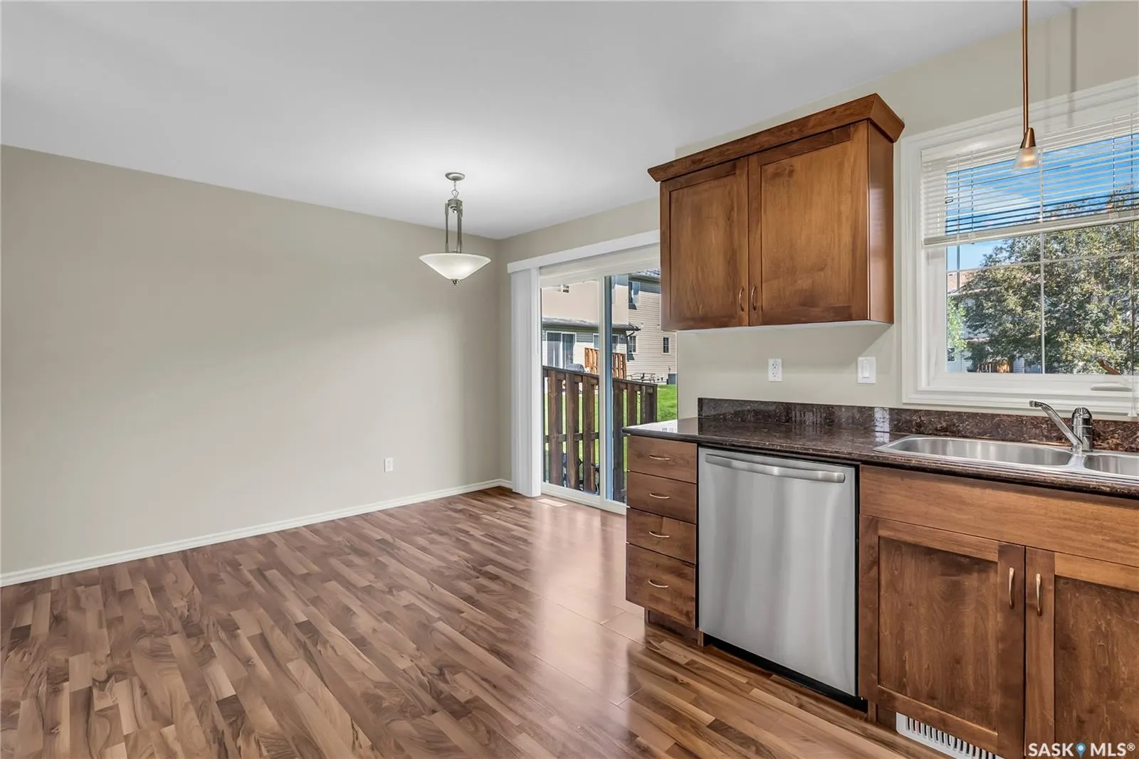 303 Slimmon PLACE, #421