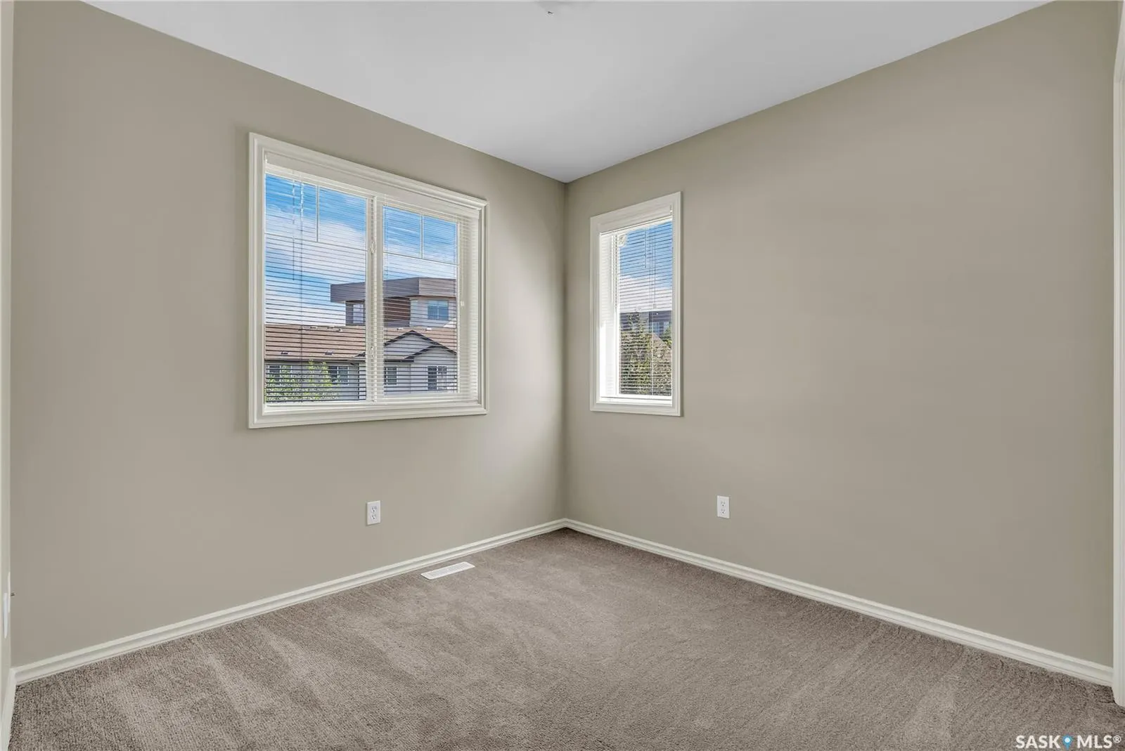 303 Slimmon PLACE, #421