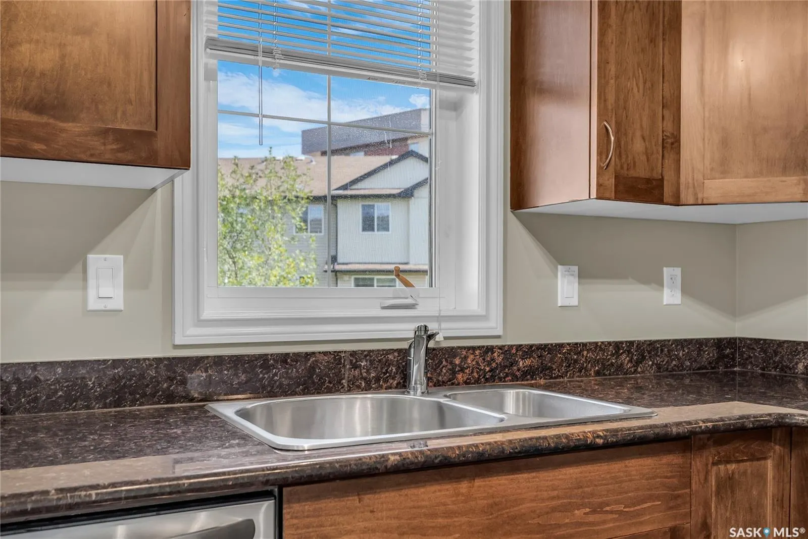 303 Slimmon PLACE, #421