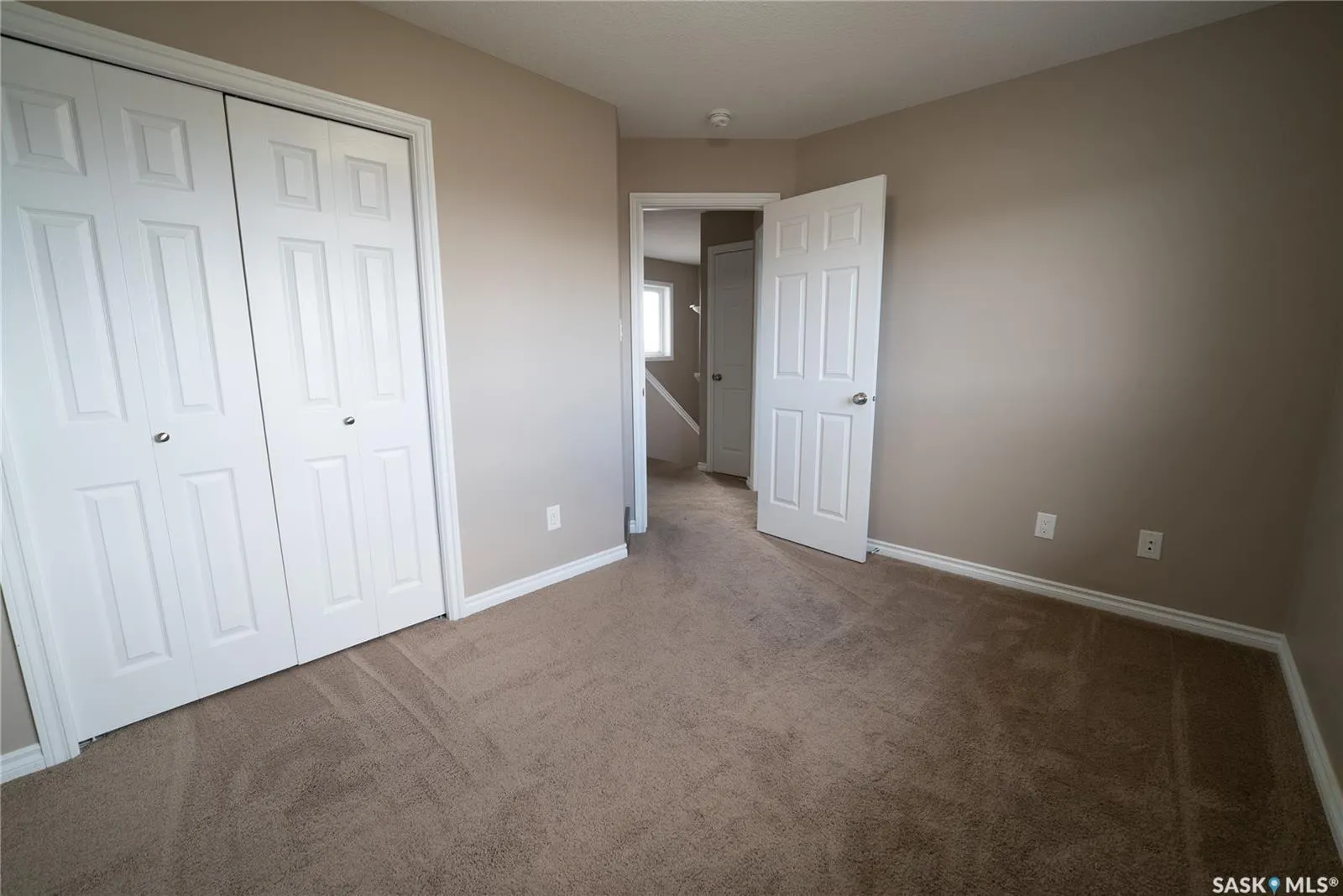 402 Snead CRESCENT