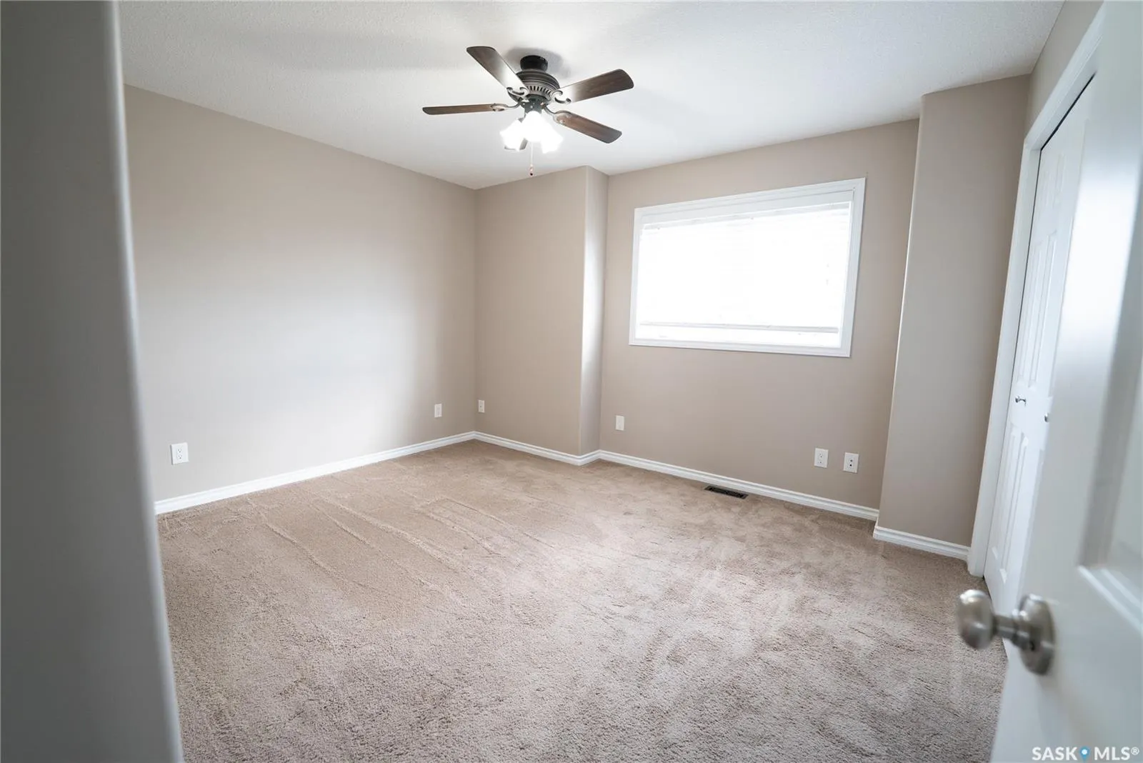 402 Snead CRESCENT