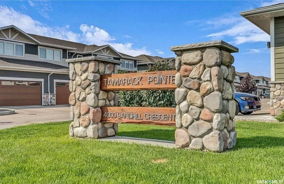 4000 Sandhill CRESCENT, #303