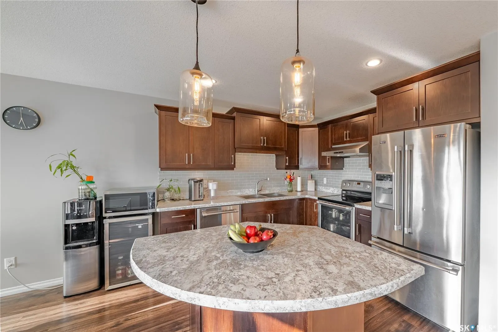 4000 Sandhill CRESCENT, #303