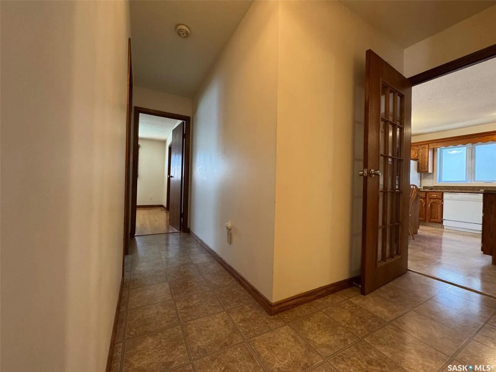 418 Emerald CRESCENT
