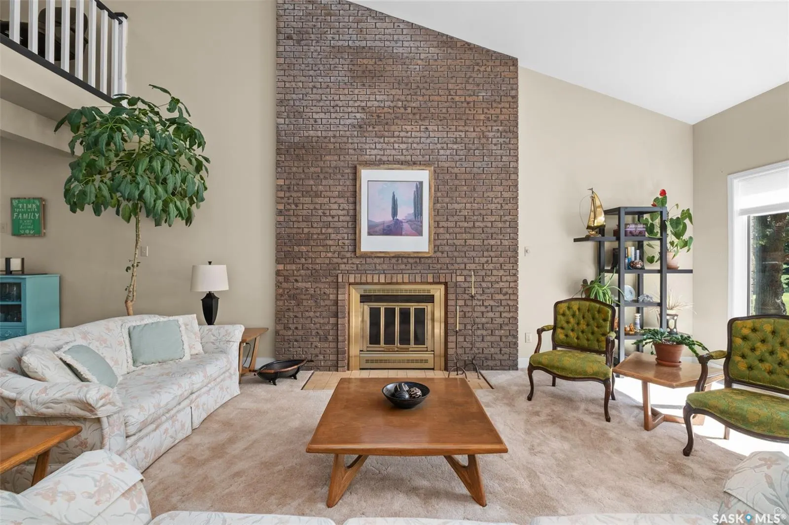 461 Birch PLACE