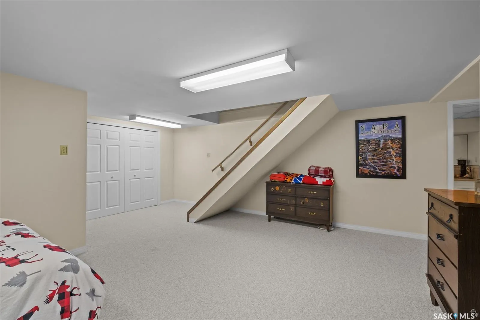 461 Birch PLACE