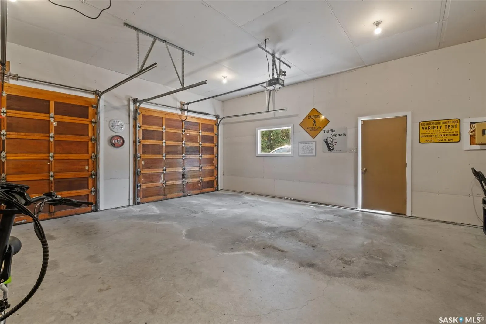 461 Birch PLACE