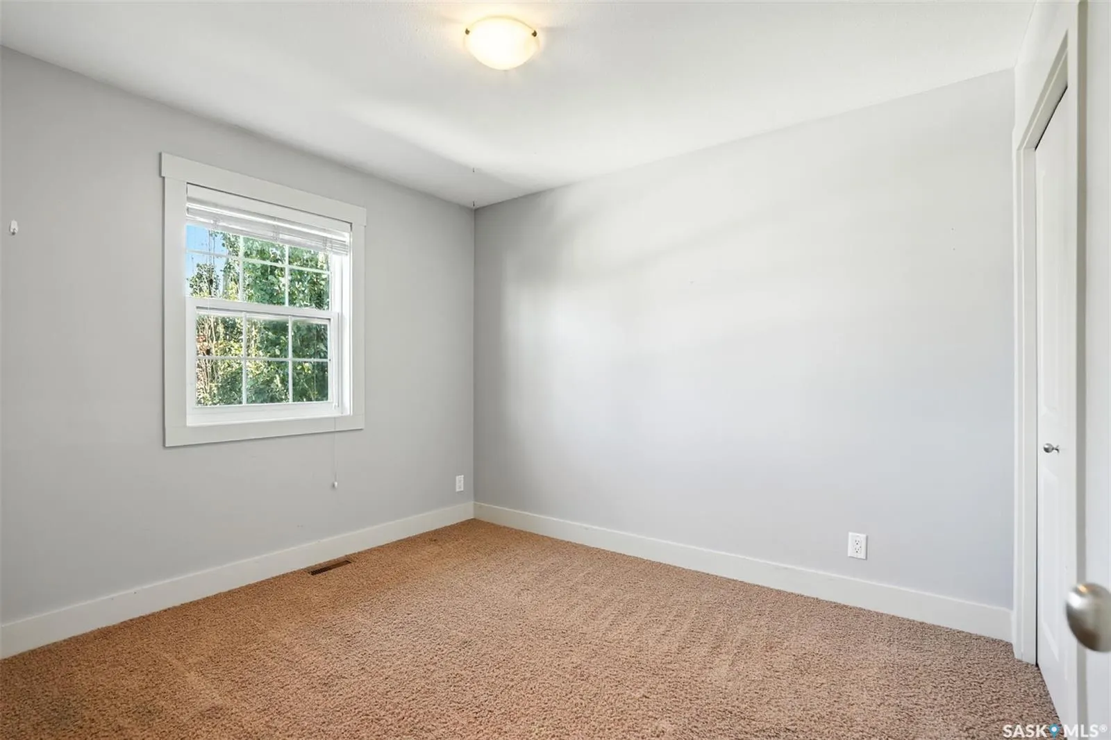 707 Reddekopp DRIVE