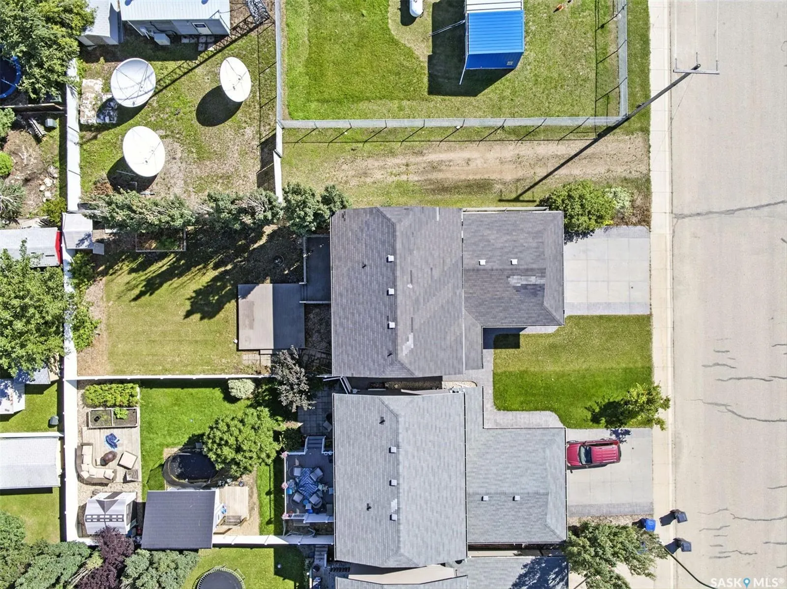 707 Reddekopp DRIVE