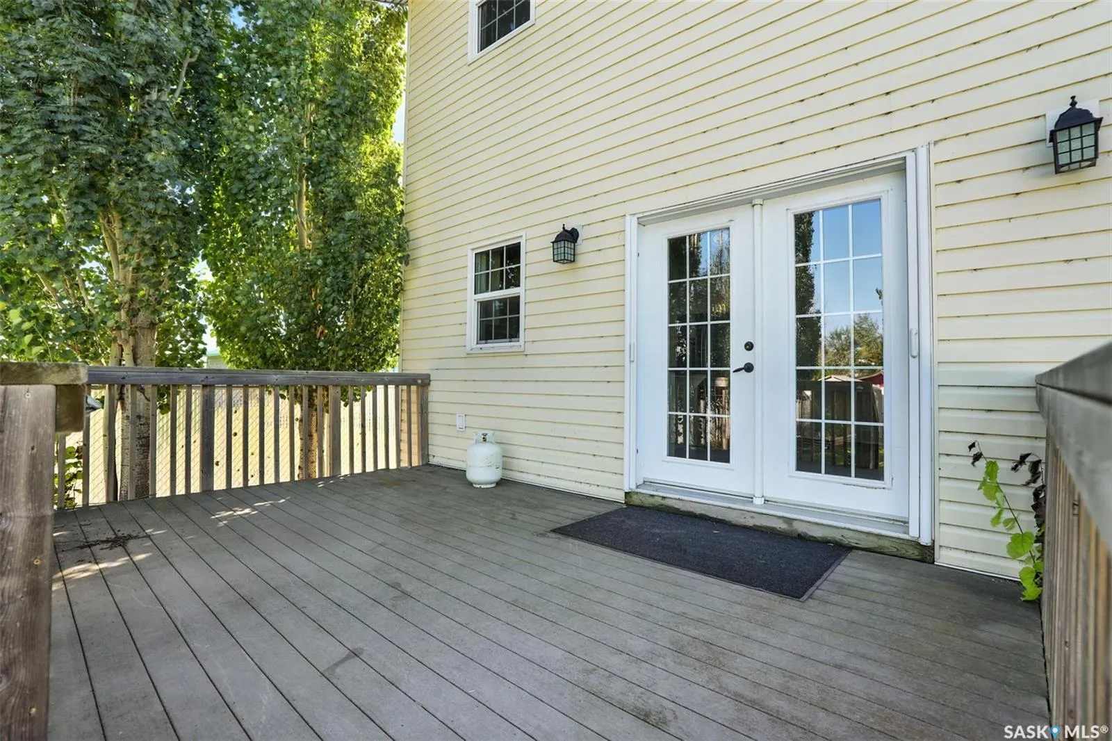 707 Reddekopp DRIVE