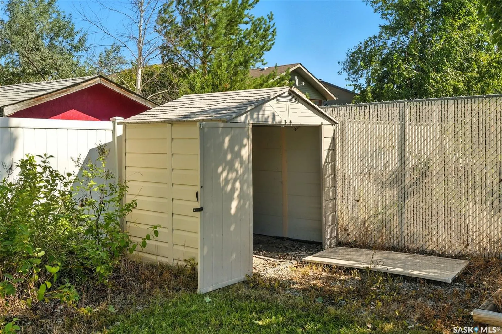 707 Reddekopp DRIVE