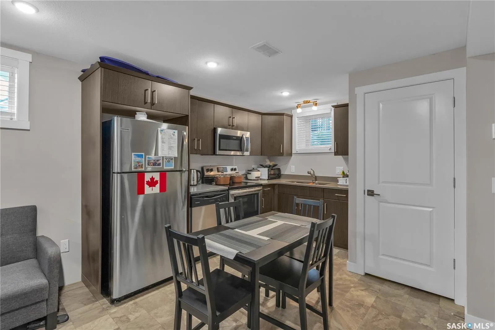 315 Dickson CRESCENT, #131
