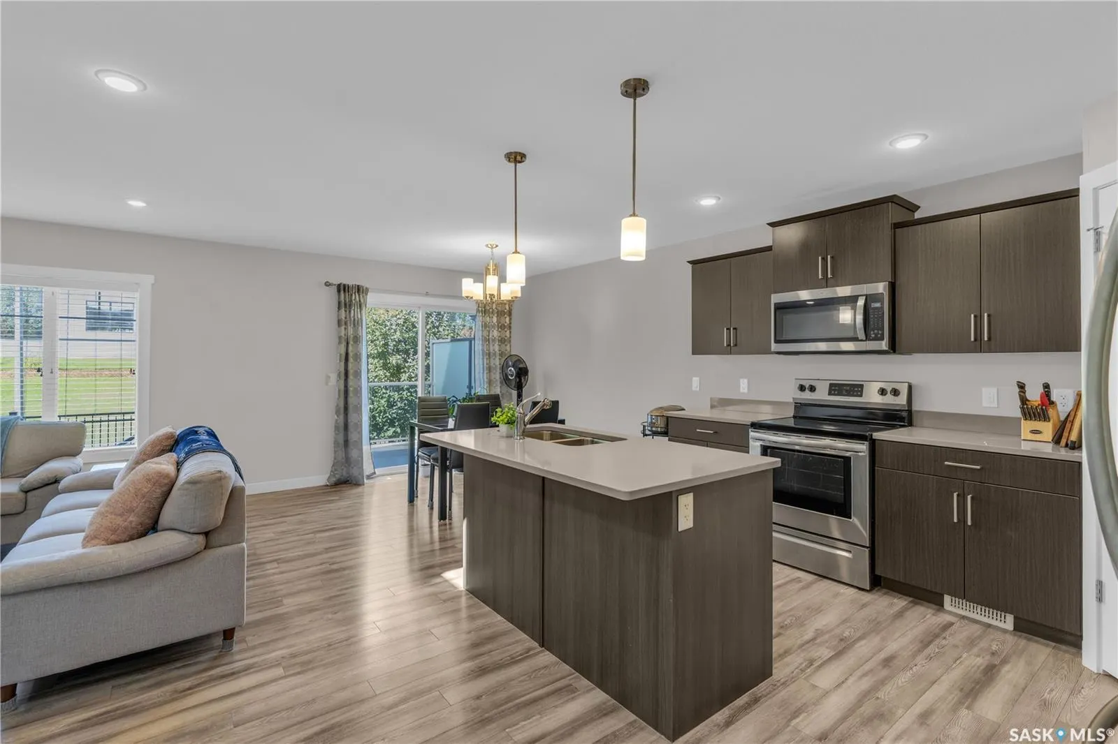315 Dickson CRESCENT, #131