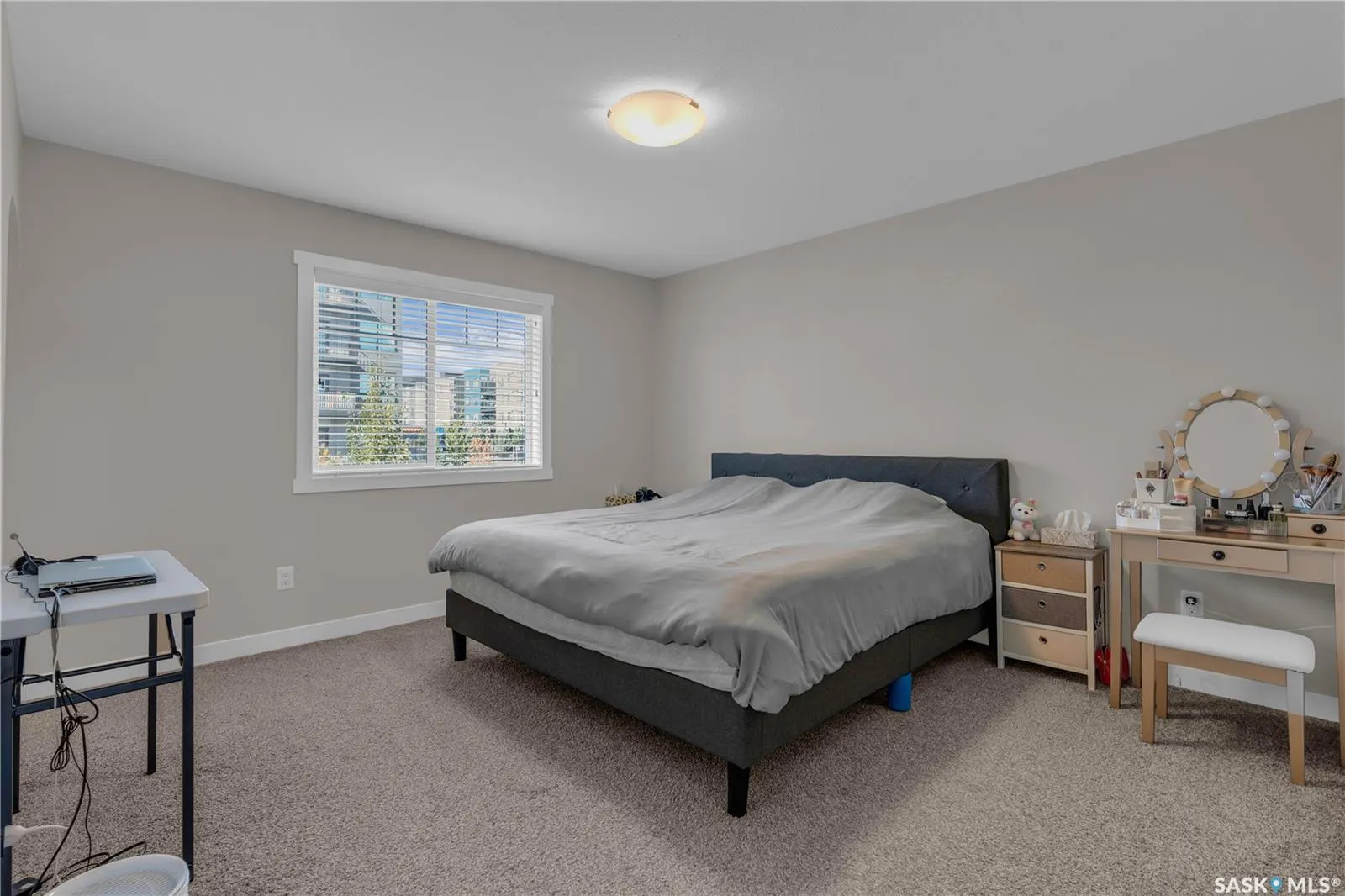 315 Dickson CRESCENT, #131