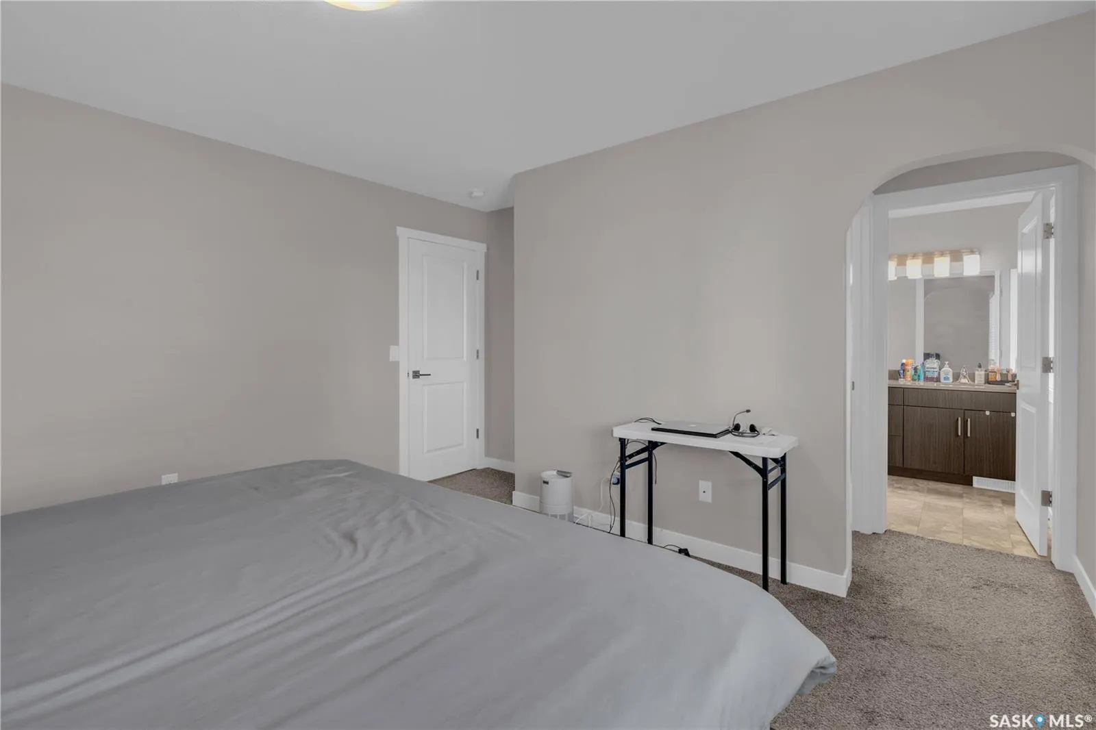 315 Dickson CRESCENT, #131