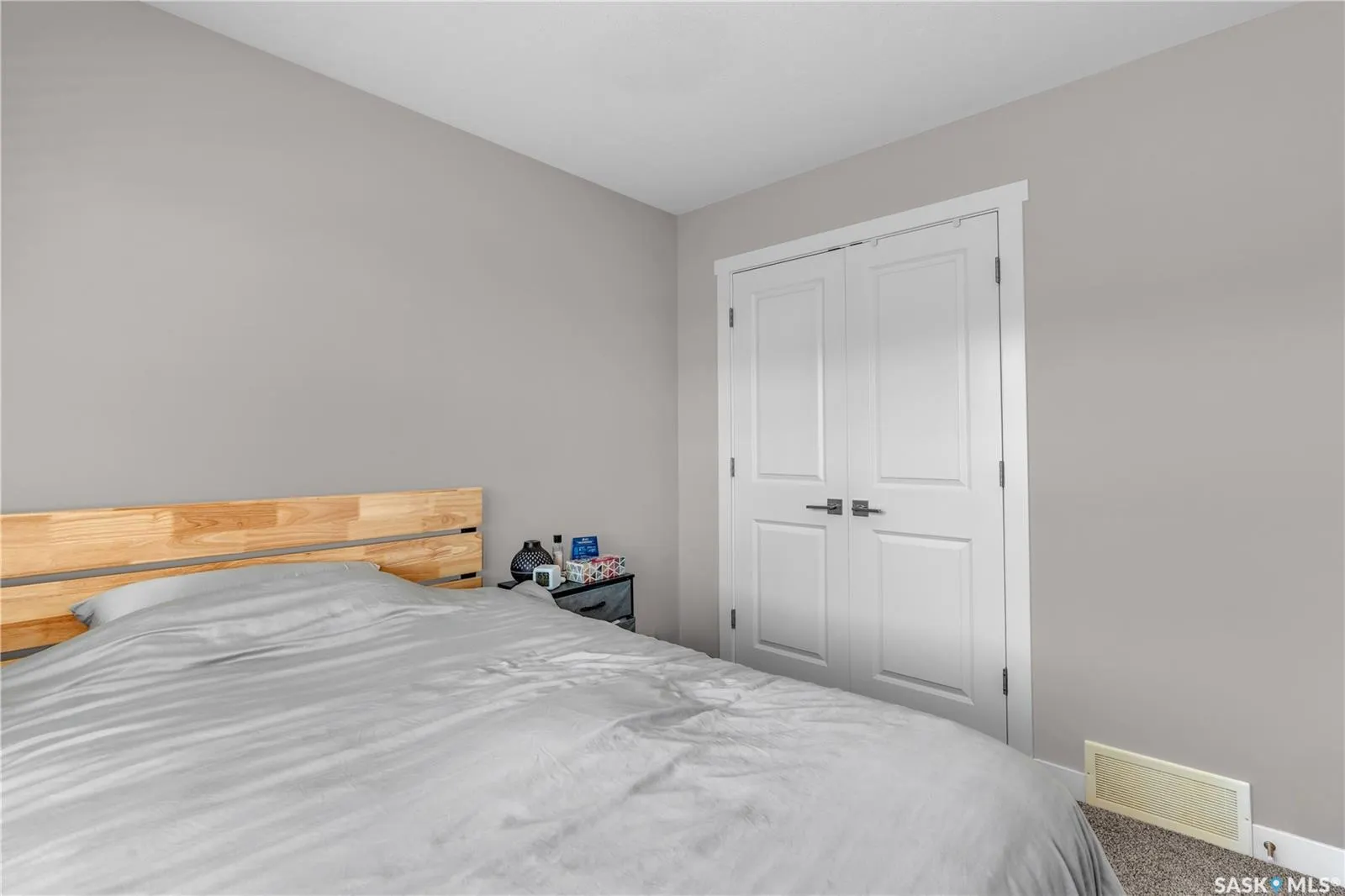 315 Dickson CRESCENT, #131