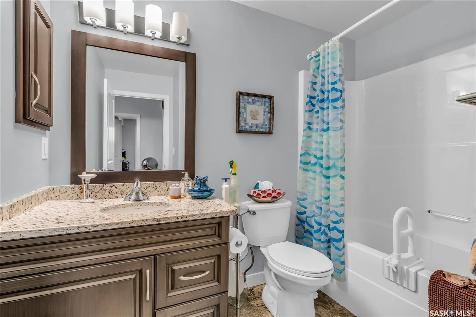 1025 Moss AVENUE, #208