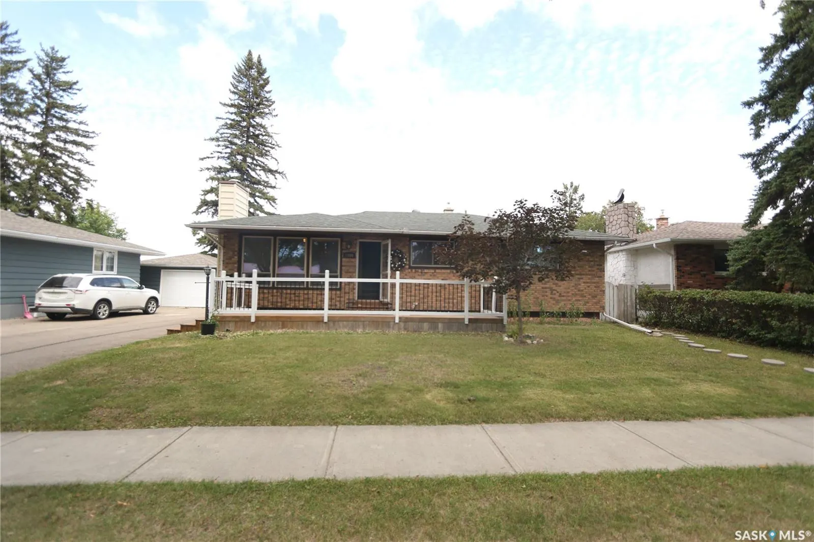1500 Macpherson AVENUE