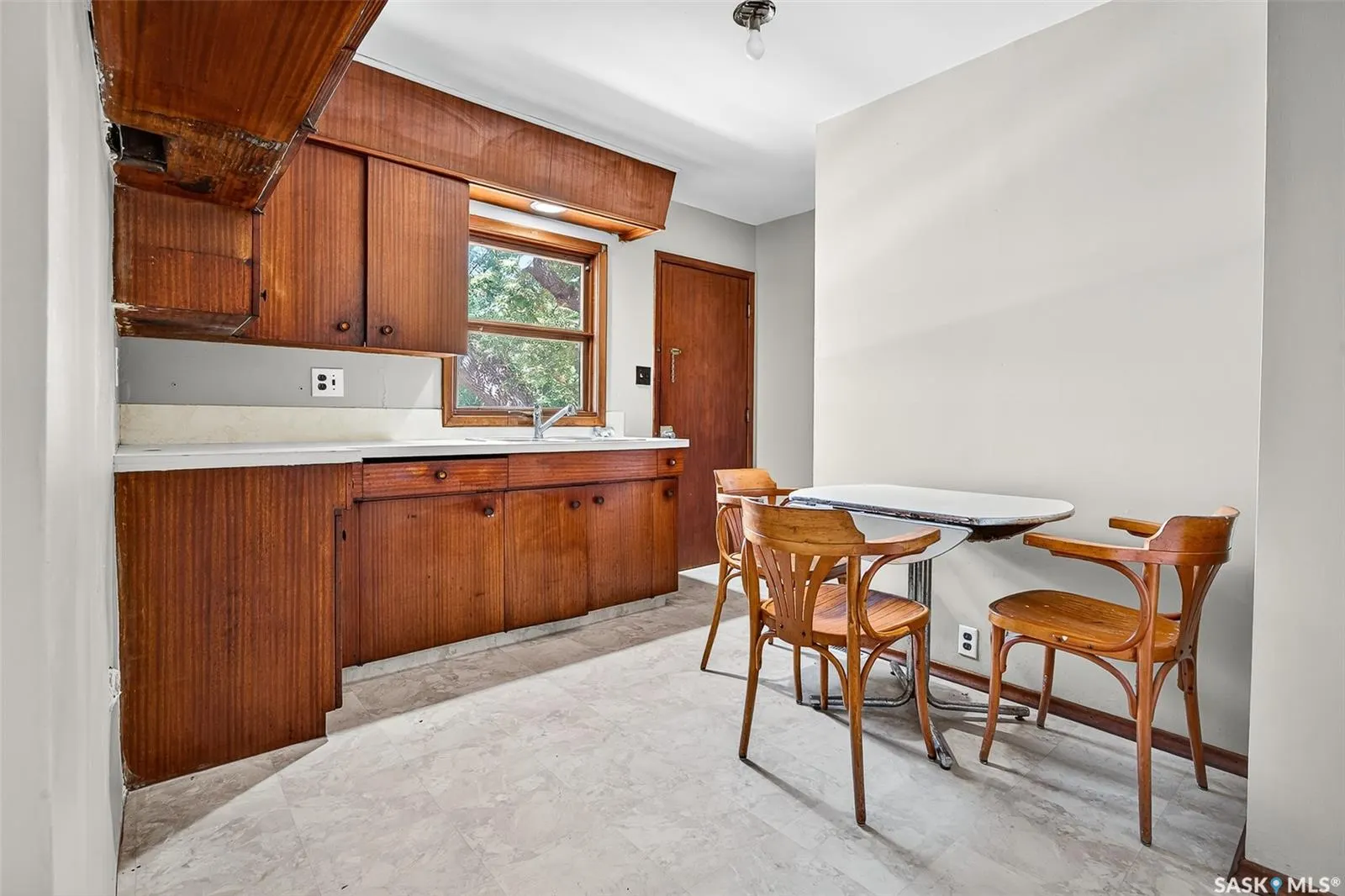 530 Duffield STREET W
