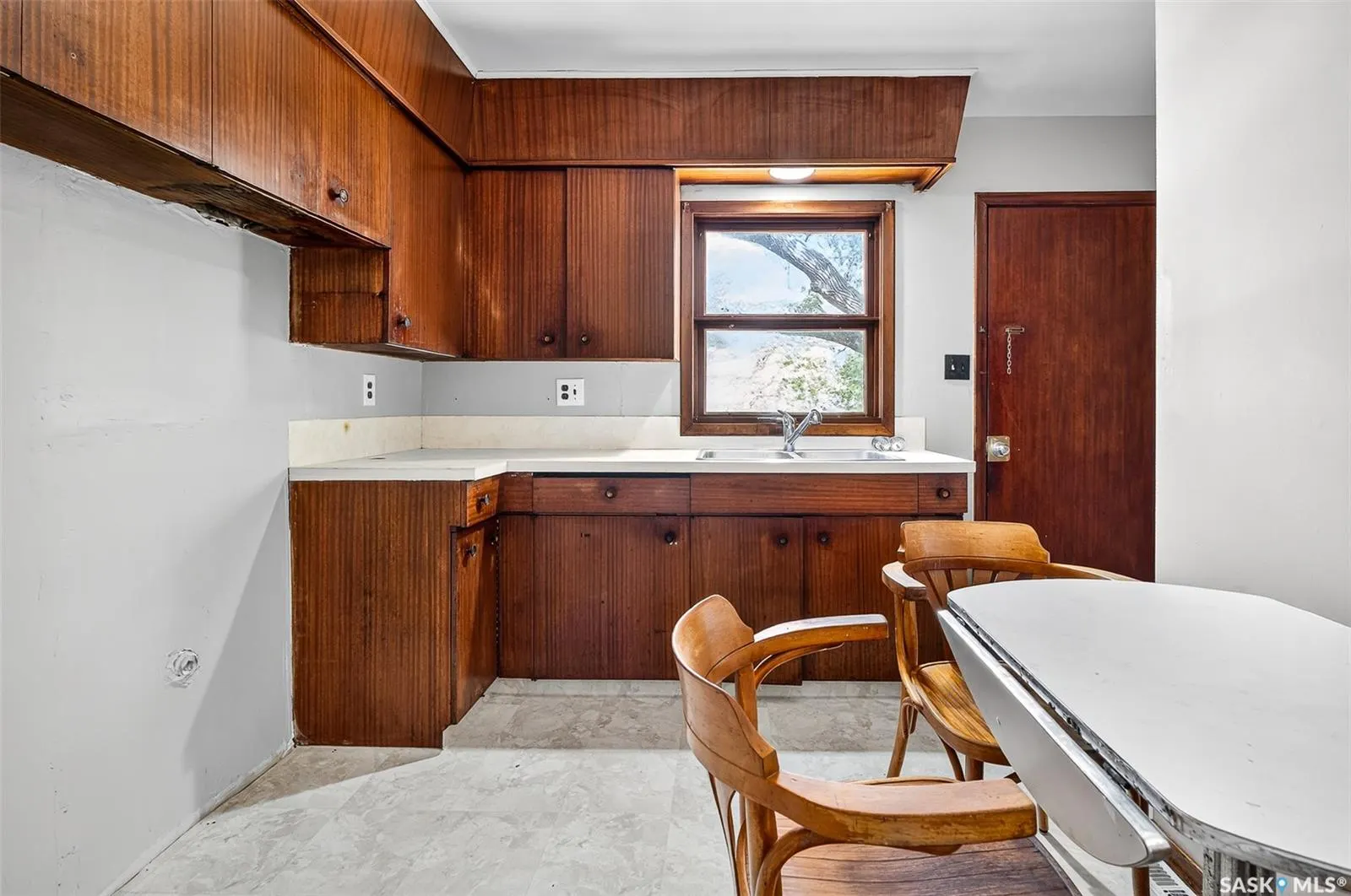 530 Duffield STREET W