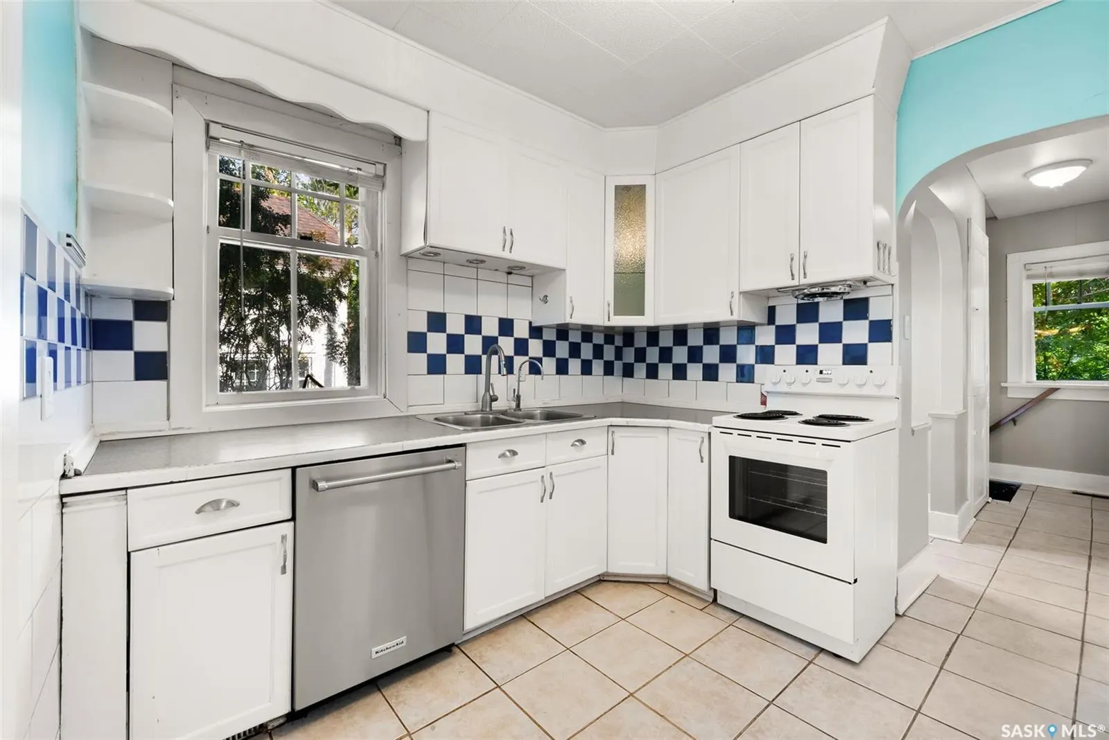 3057 Retallack STREET
