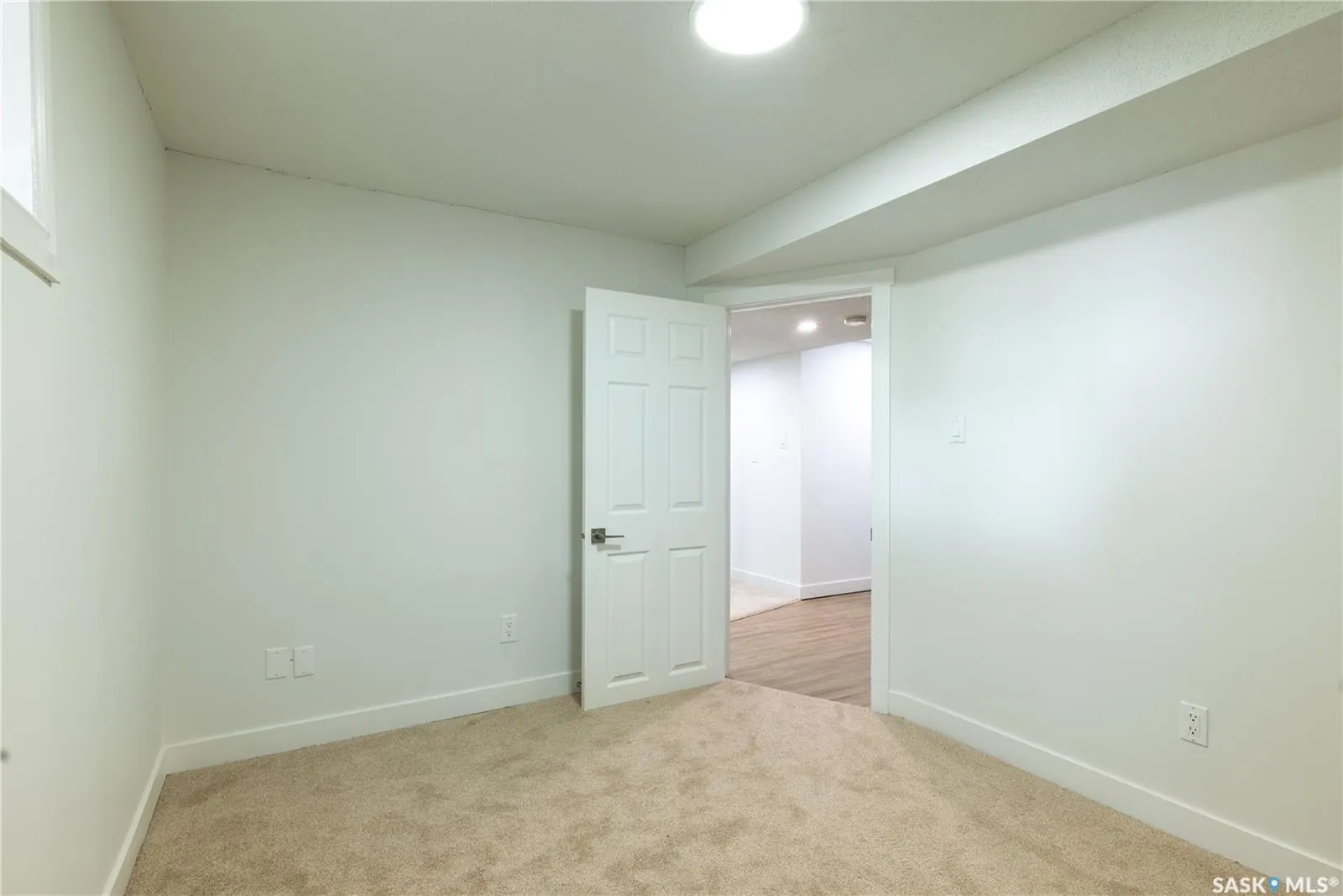 183 Magee CRESCENT