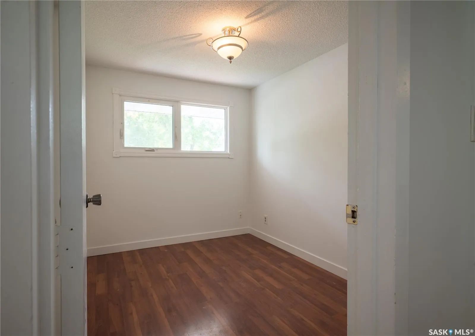 183 Magee CRESCENT