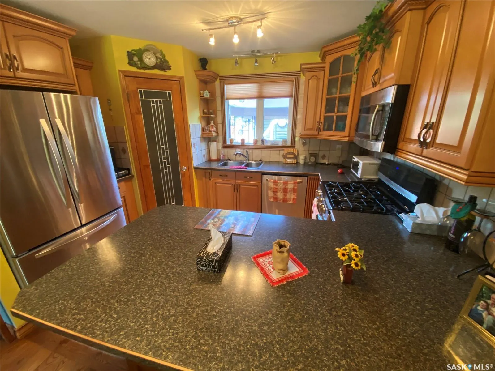 176 Manitoba AVENUE, #D