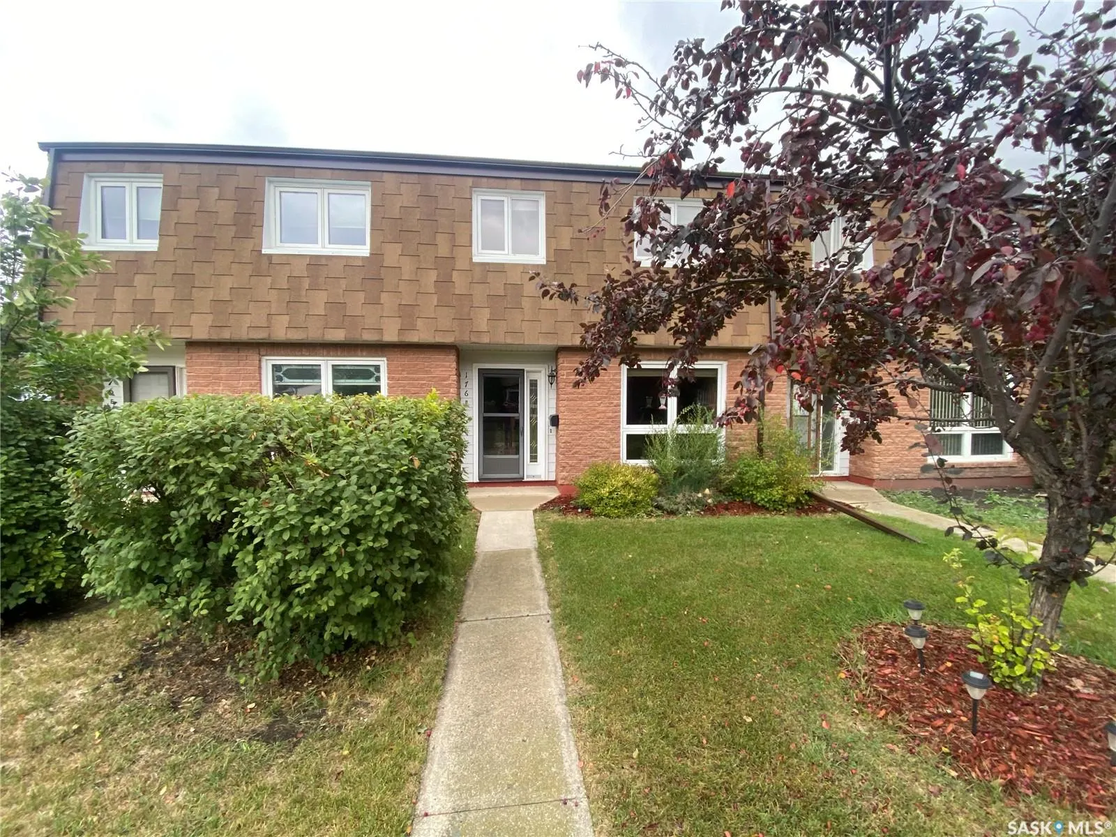 176 Manitoba AVENUE, #D
