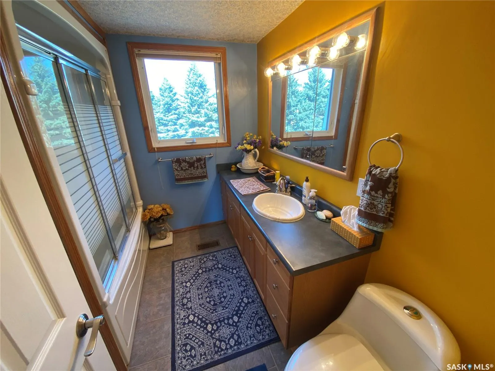 176 Manitoba AVENUE, #D