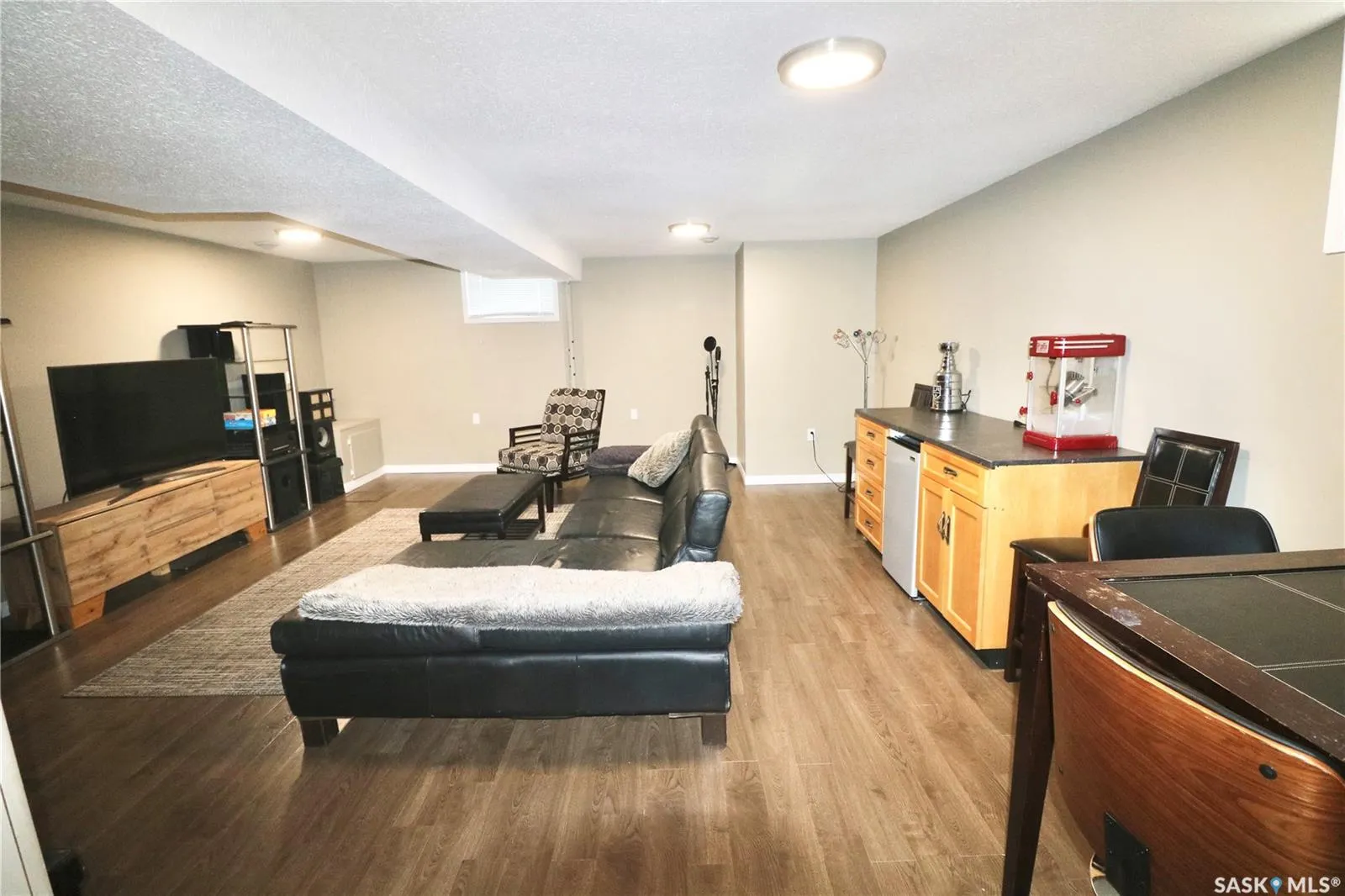 2110 Elliott STREET