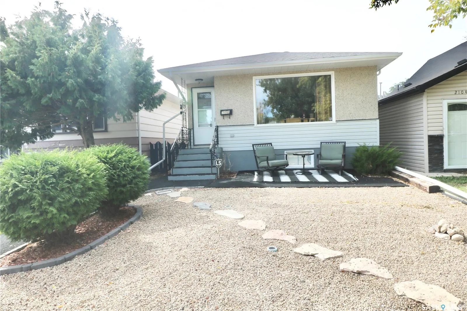 2110 Elliott STREET