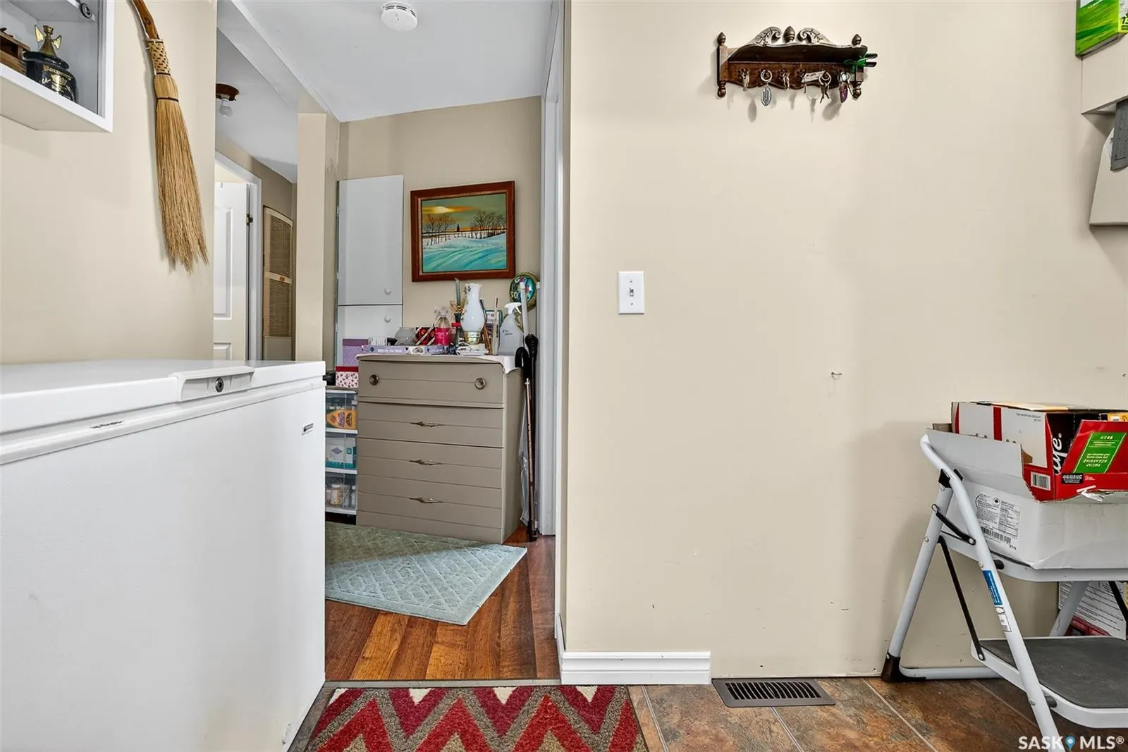 #B19       1455 9th AVENUE NE