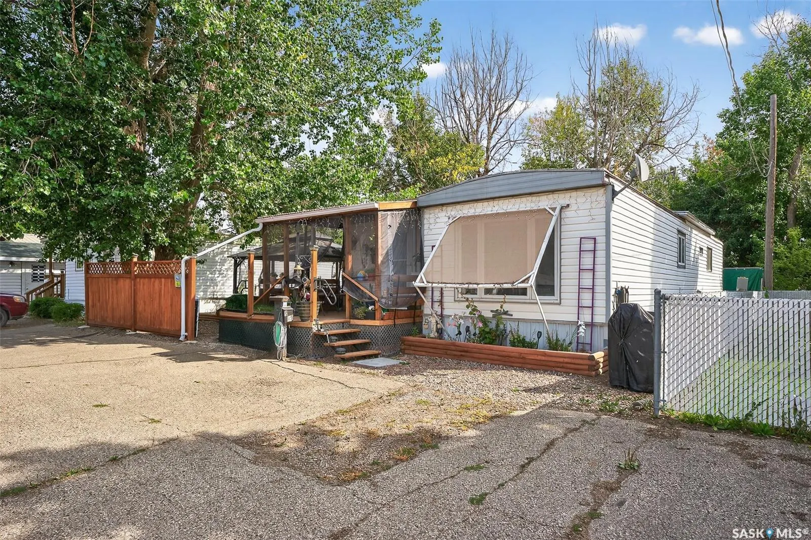 #B19       1455 9th AVENUE NE
