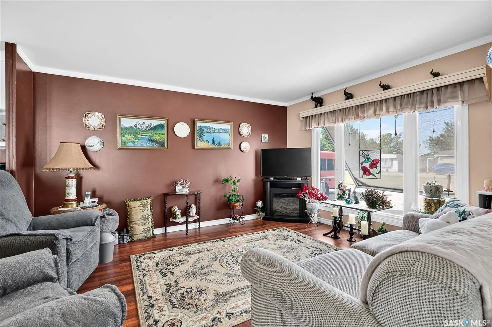 #B19       1455 9th AVENUE NE