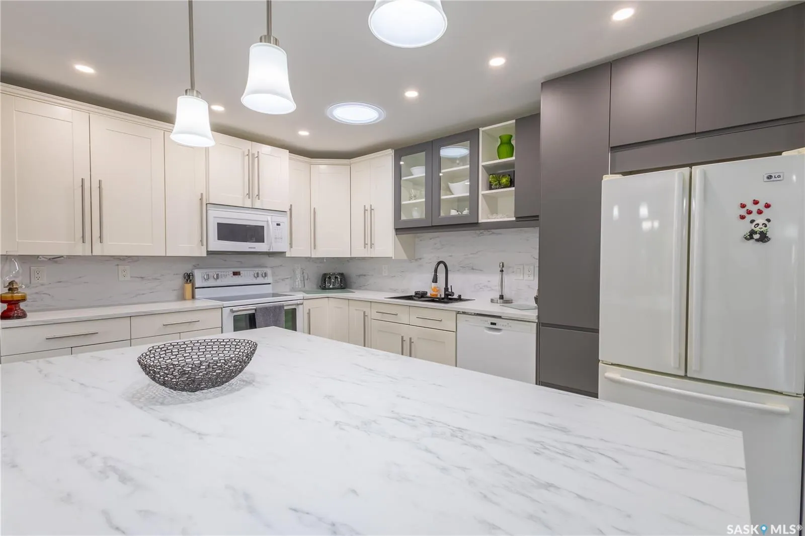 3415 Calder CRESCENT, #44