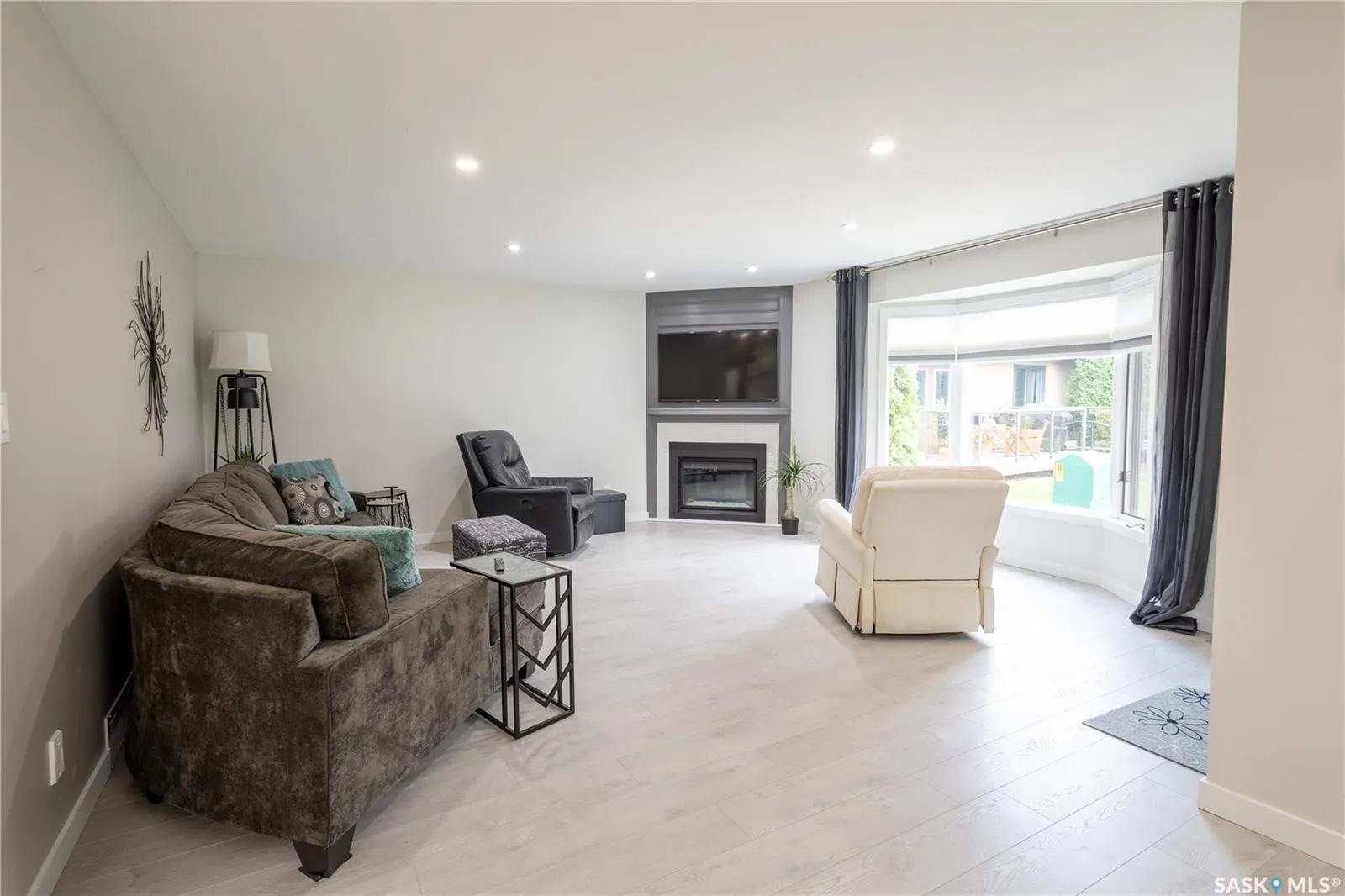 3415 Calder CRESCENT, #44