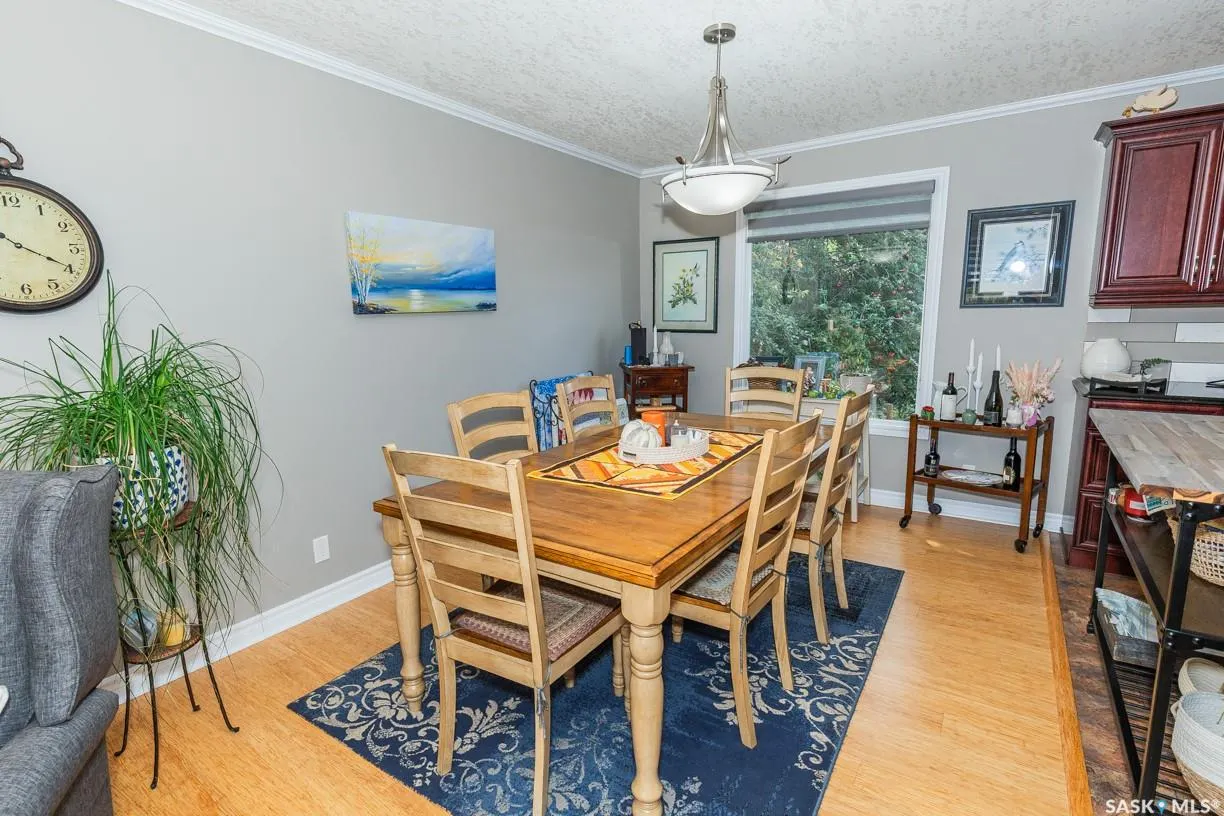 208 Highway AVENUE W