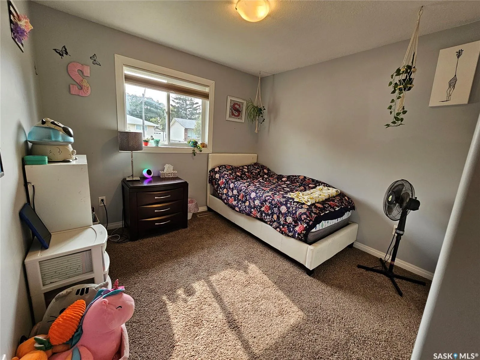 317 4th AVENUE W
