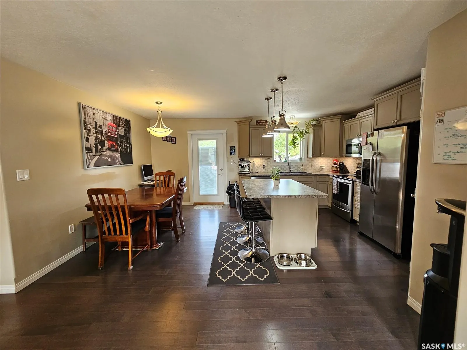 317 4th AVENUE W