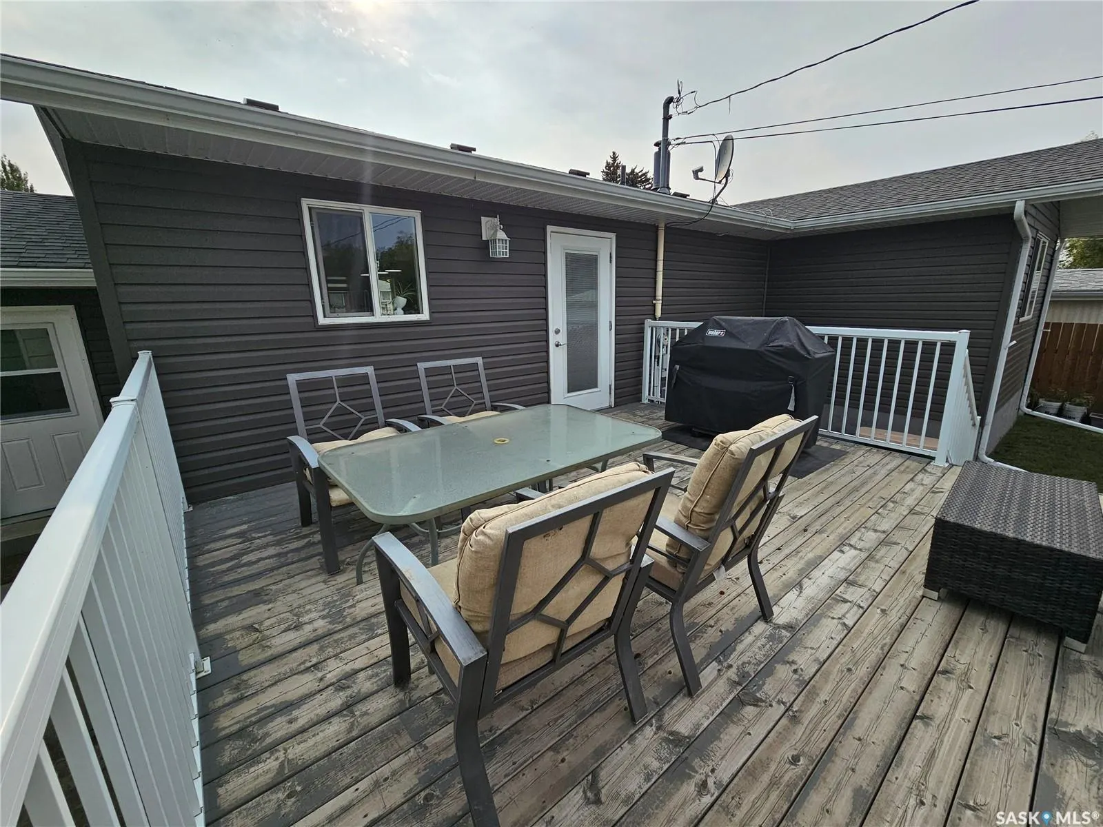 317 4th AVENUE W