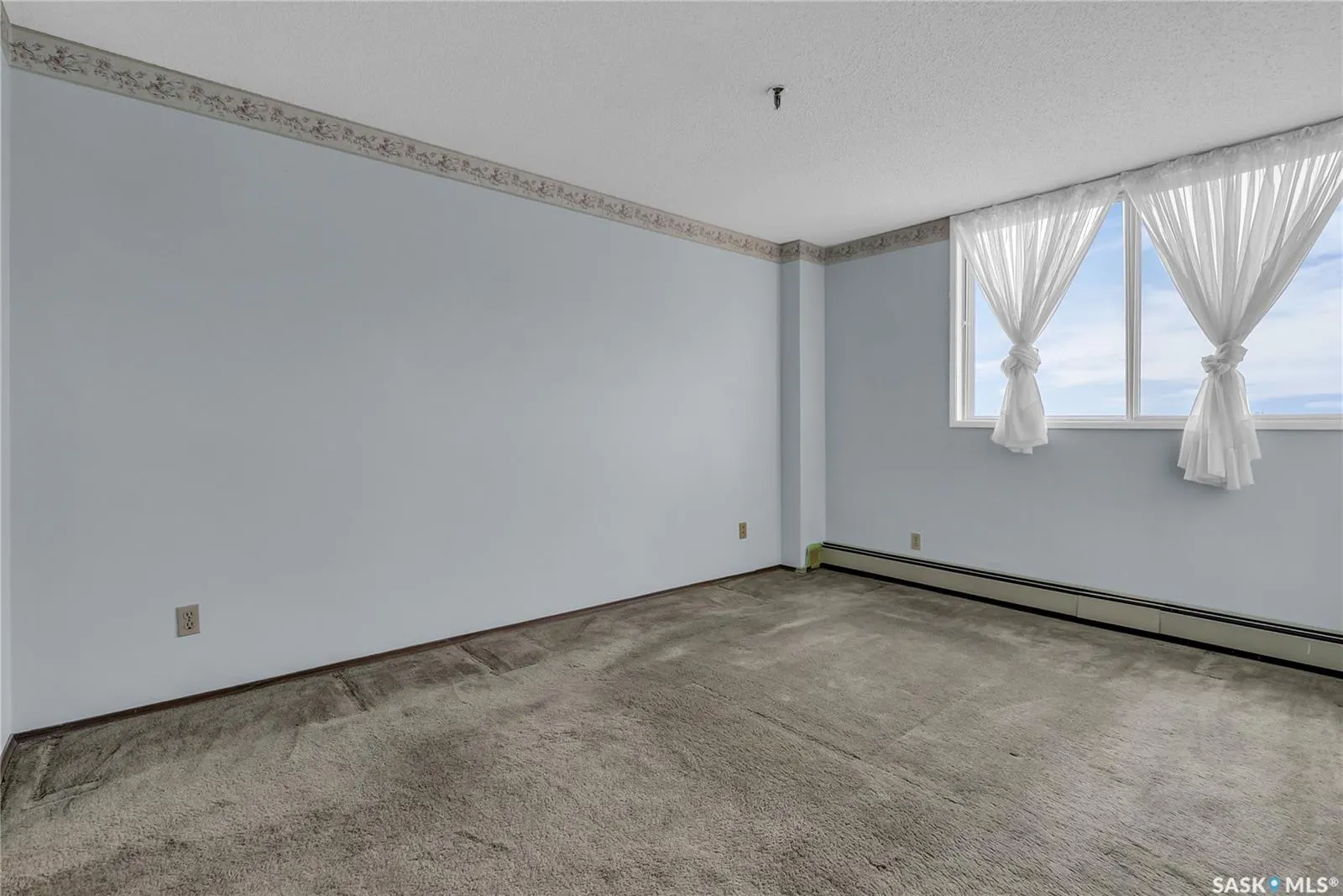 351 Saguenay DRIVE, #605