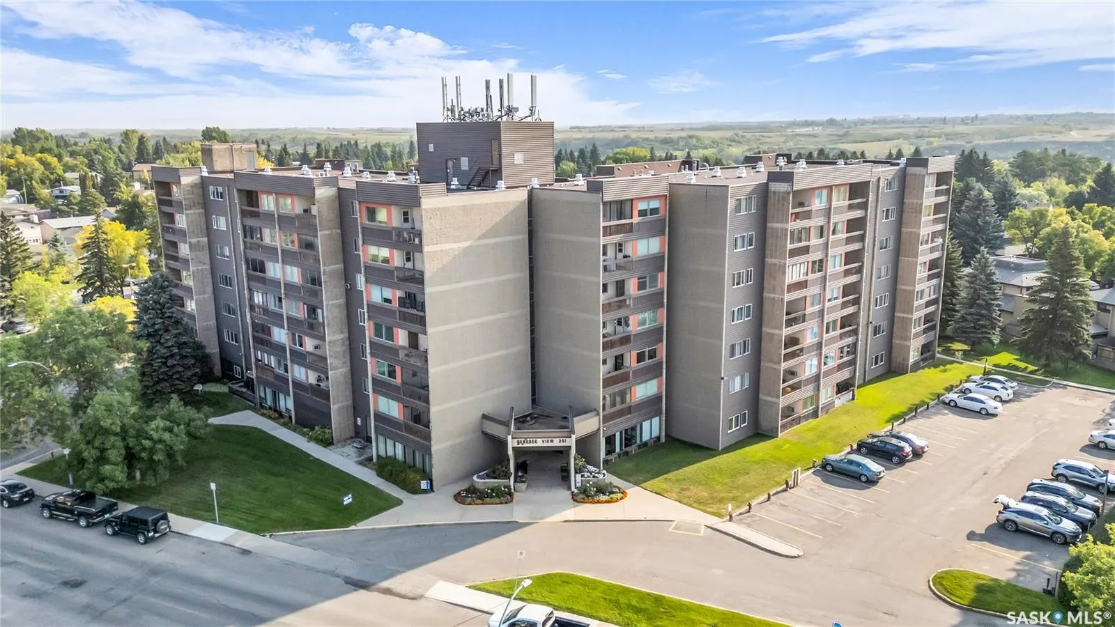 351 Saguenay DRIVE, #605